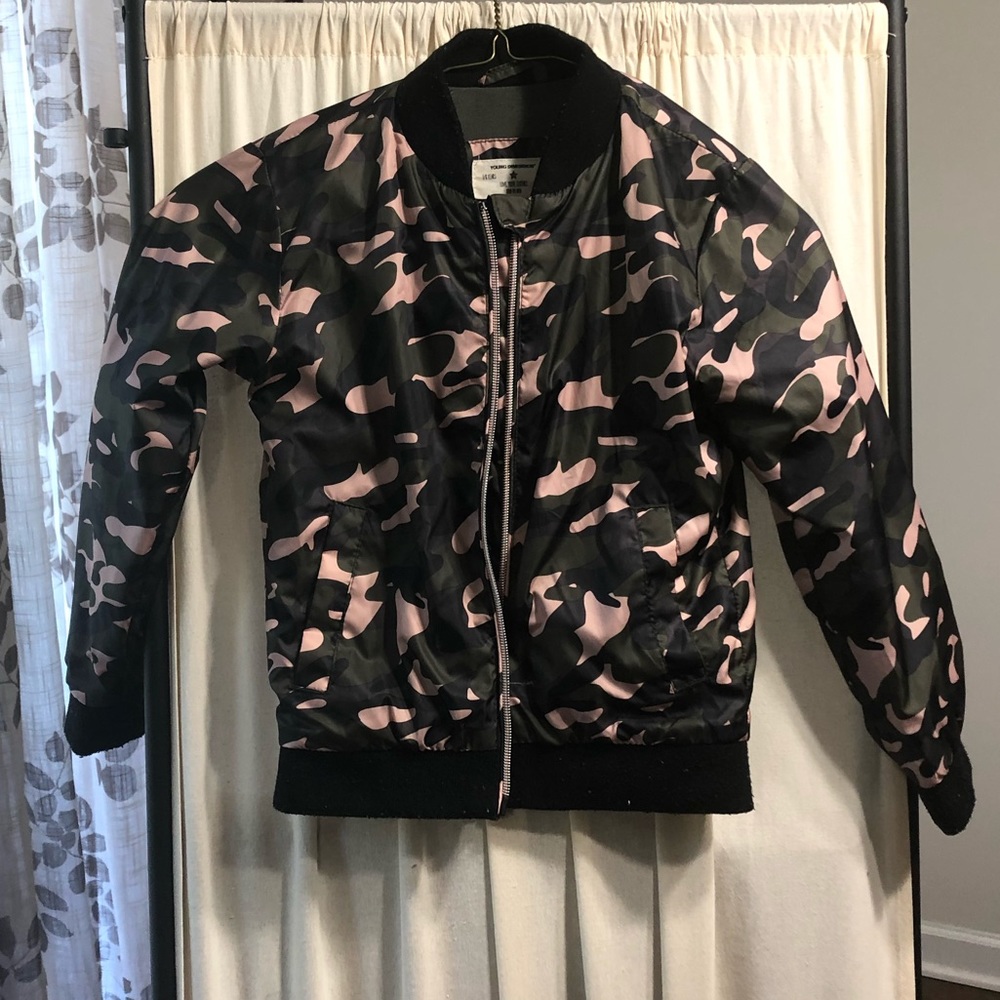 Girls Camouflage Pink / Green Light Weight Jacket